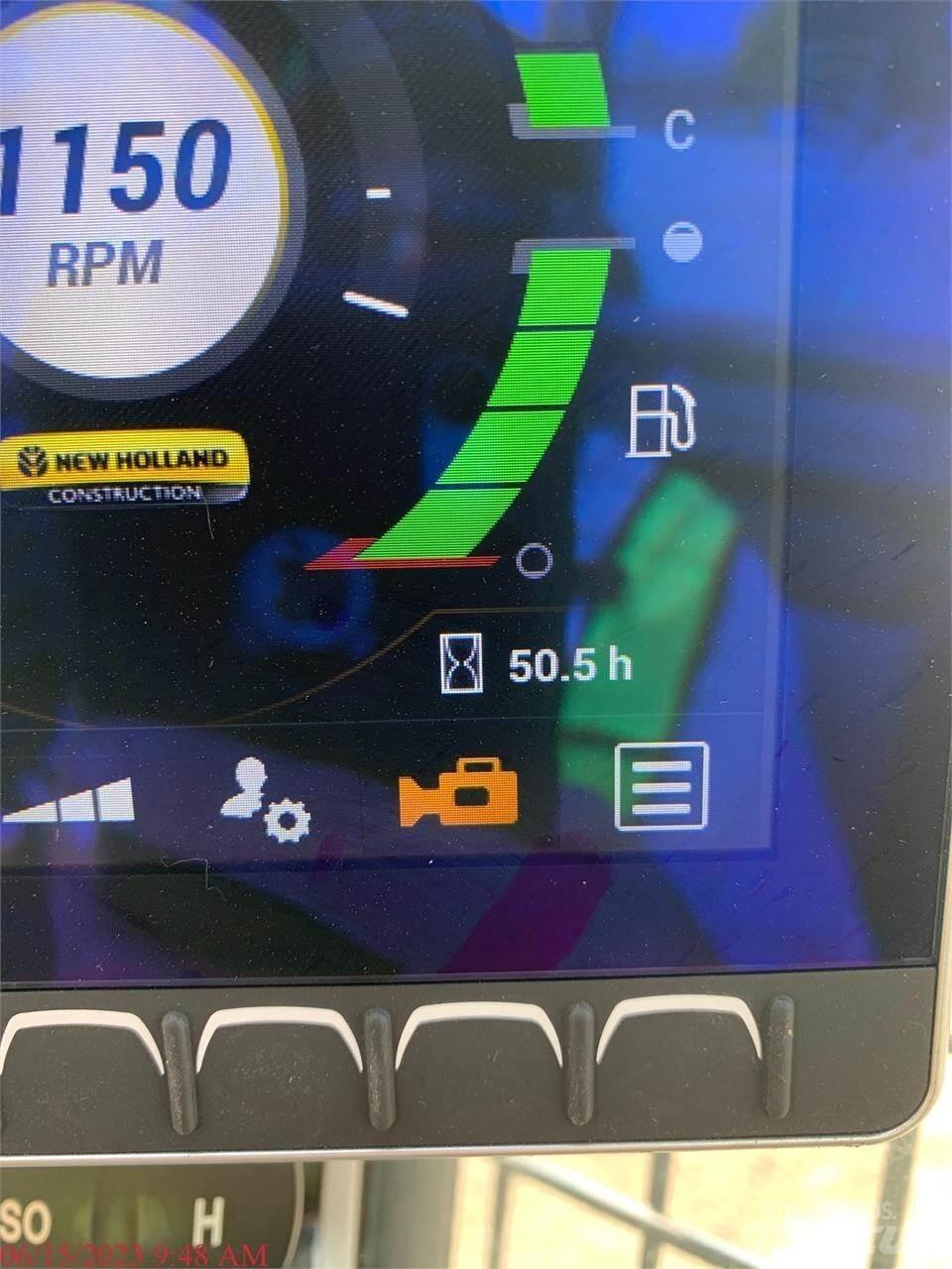 New Holland C332 Lietoti riteņu kompaktiekrāvēji