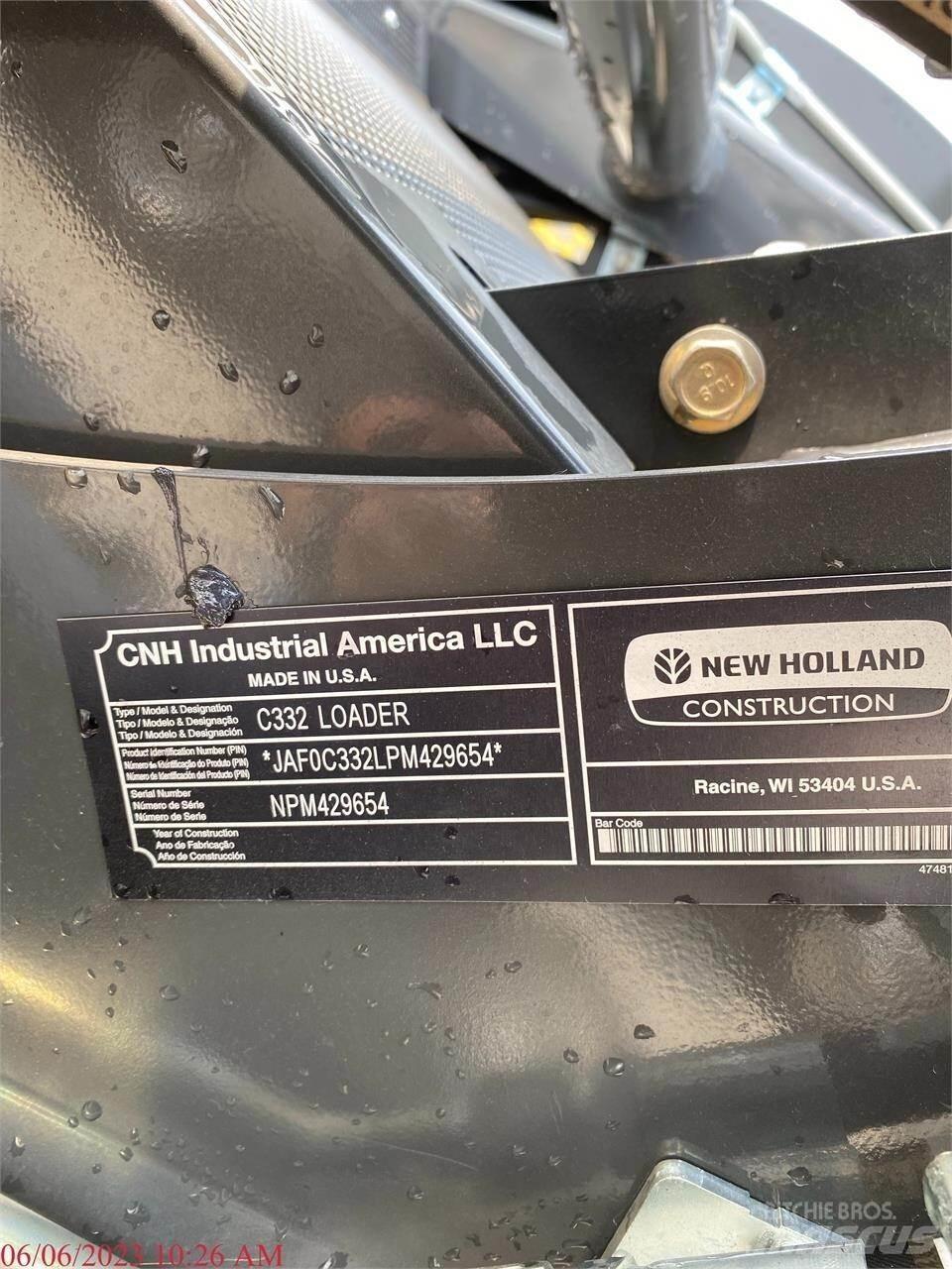 New Holland C332 Lietoti riteņu kompaktiekrāvēji