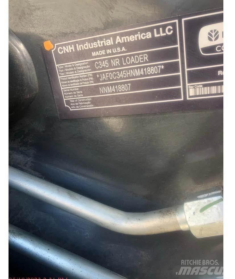 New Holland C345 Lietoti riteņu kompaktiekrāvēji