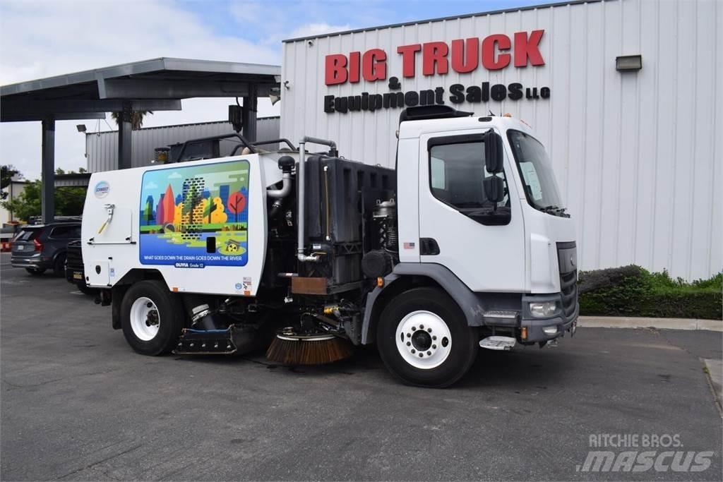 Peterbilt 220 Ielu tīrāmās mašīnas