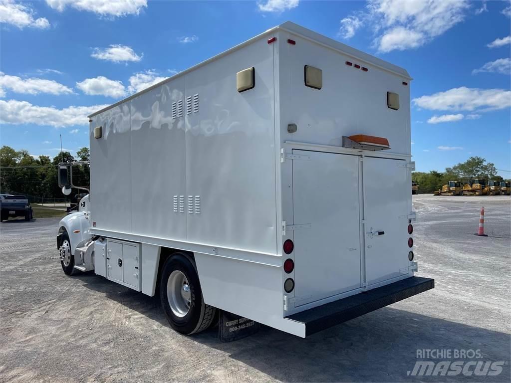 Peterbilt 335 Būvniecība- Citi