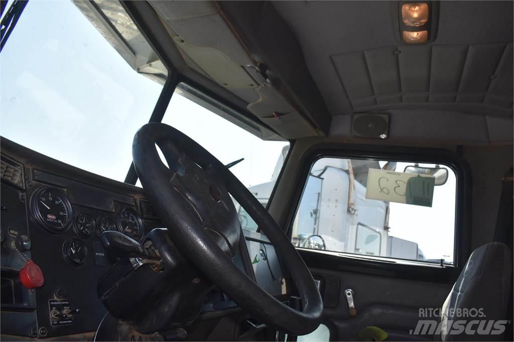 Peterbilt 340 Pašizgāzējs