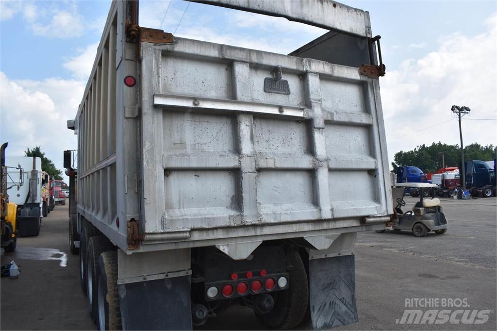 Peterbilt 357 Pašizgāzējs