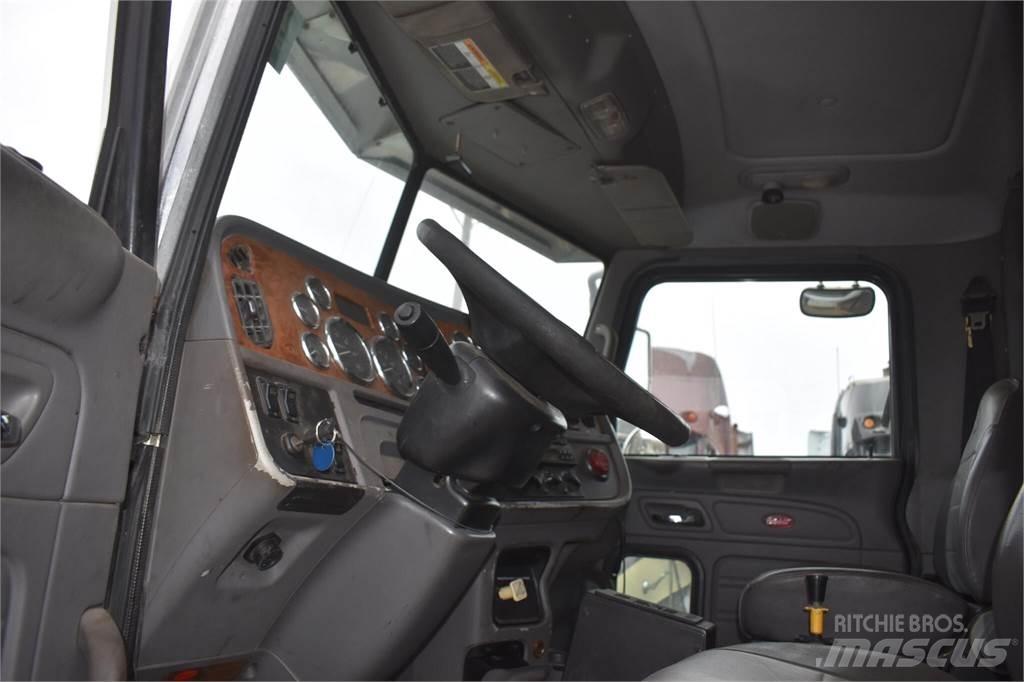 Peterbilt 365 Pašizgāzējs