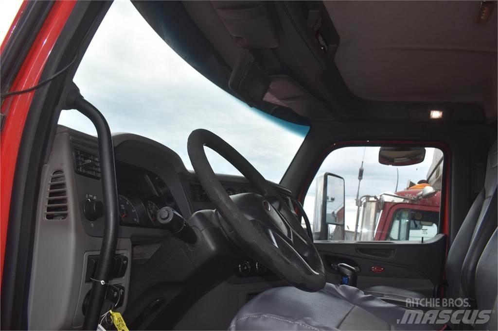 Peterbilt 567 Pašizgāzējs