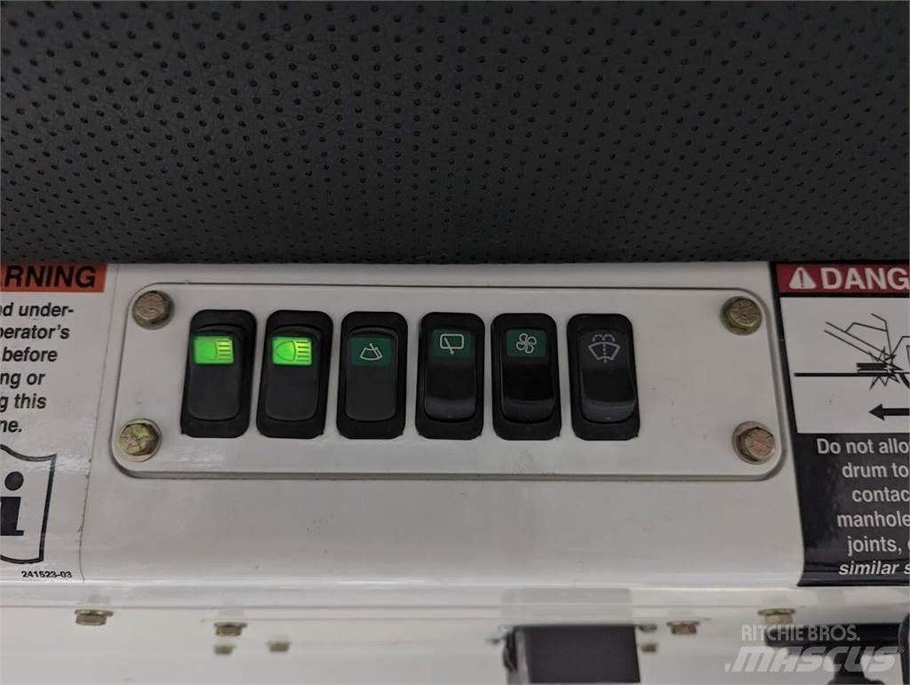 Roadtec SX6E Asfalta savācējs