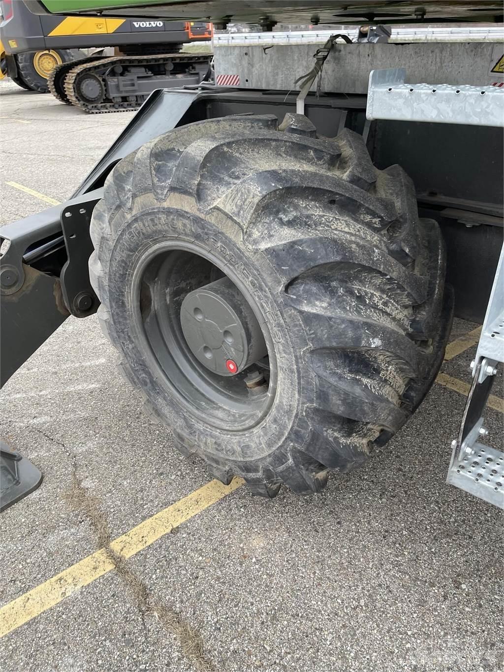 Sennebogen 718E Industriālie iekrāvēji