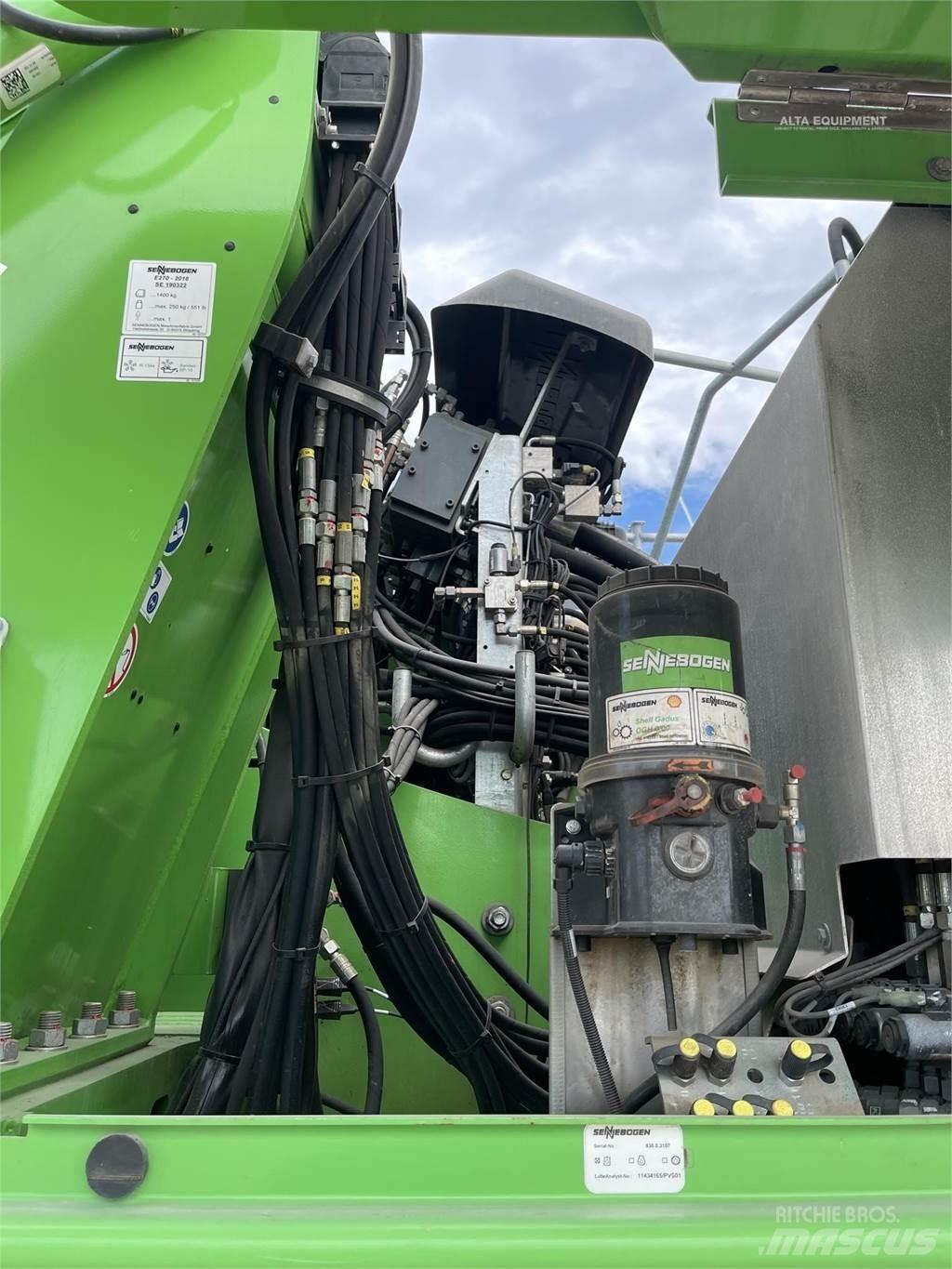 Sennebogen 830E Industriālie iekrāvēji