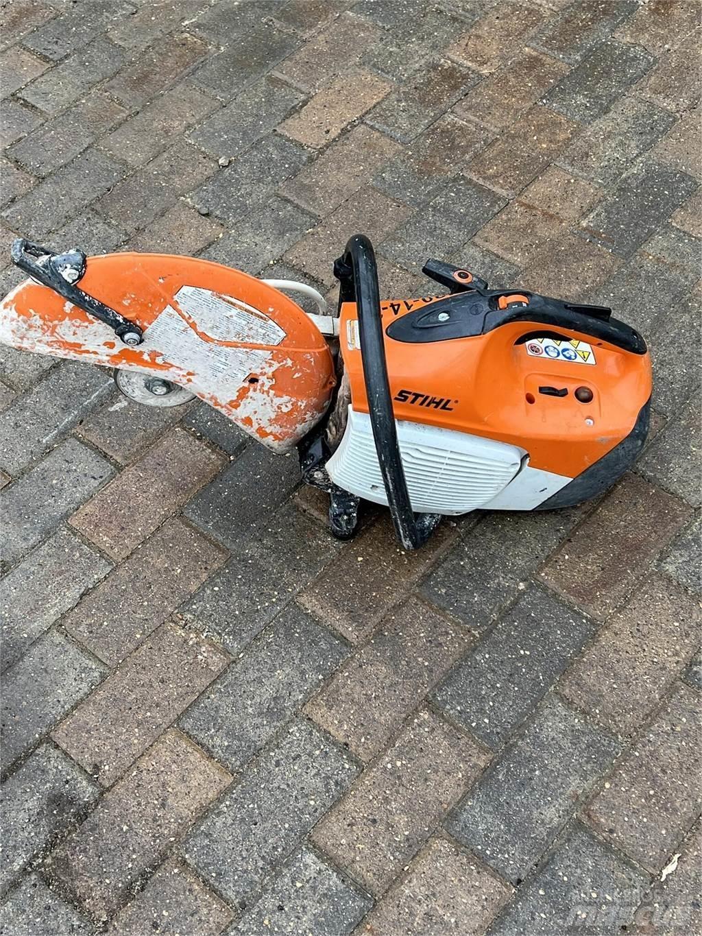 Stihl TS420 Akmens un betona zāģi