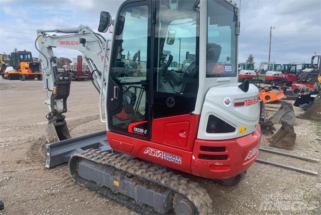 Takeuchi TB235-2 Mini ekskavatori < 7 t