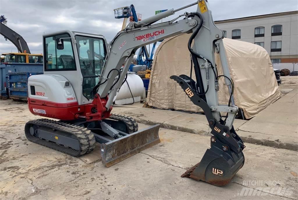 Takeuchi TB235-2 Mini ekskavatori < 7 t