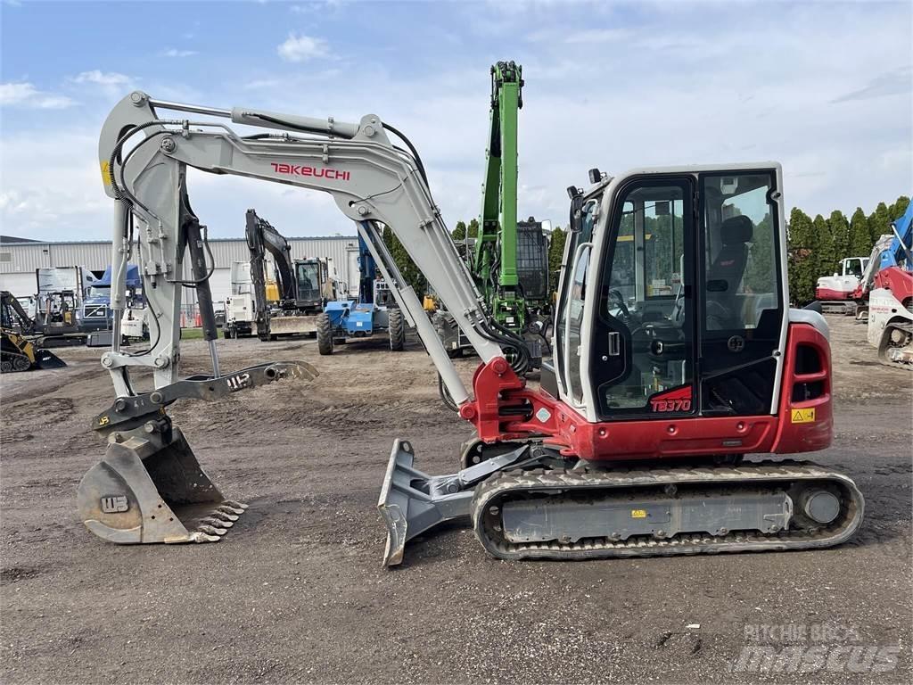 Takeuchi TB370 Kāpurķēžu ekskavatori