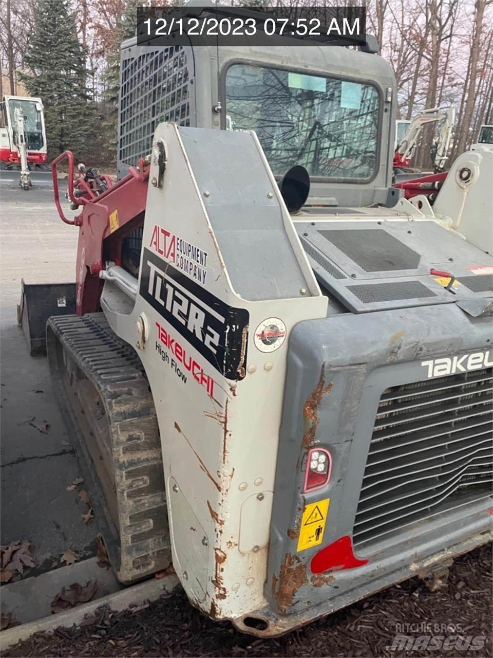 Takeuchi TL12R2 Lietoti riteņu kompaktiekrāvēji