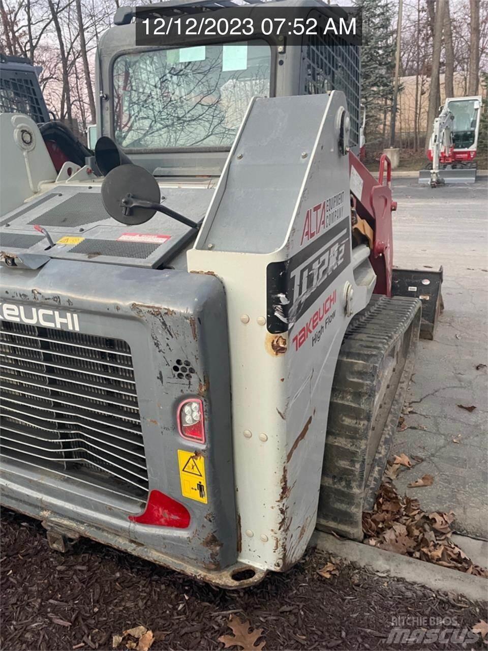 Takeuchi TL12R2 Lietoti riteņu kompaktiekrāvēji