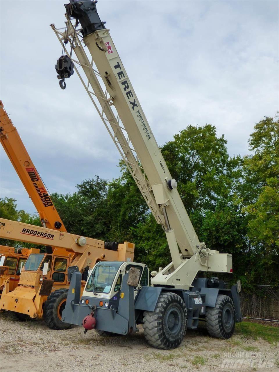 Terex CD225 Celtņi nelīdzenām virsmām