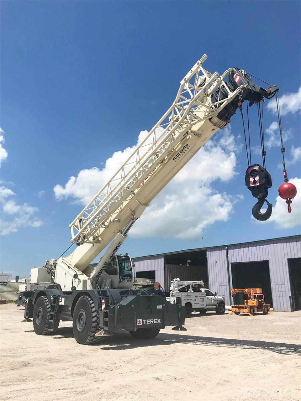 Terex QUADSTAR 1100 Celtņi nelīdzenām virsmām