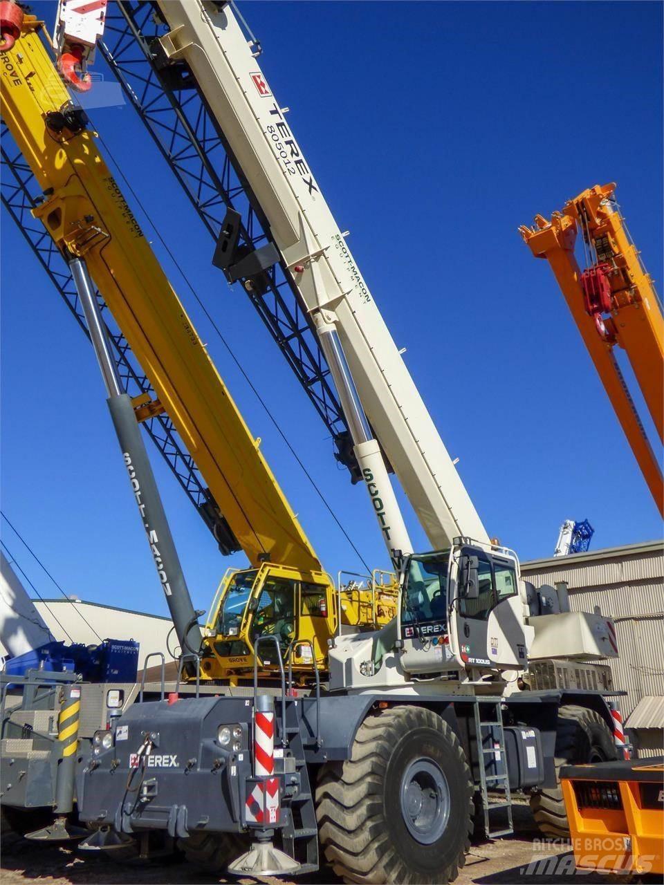 Terex RT100 Celtņi nelīdzenām virsmām