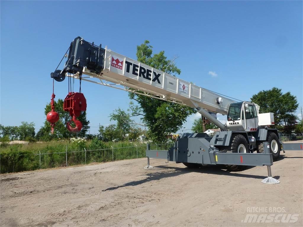 Terex RT665 Celtņi nelīdzenām virsmām