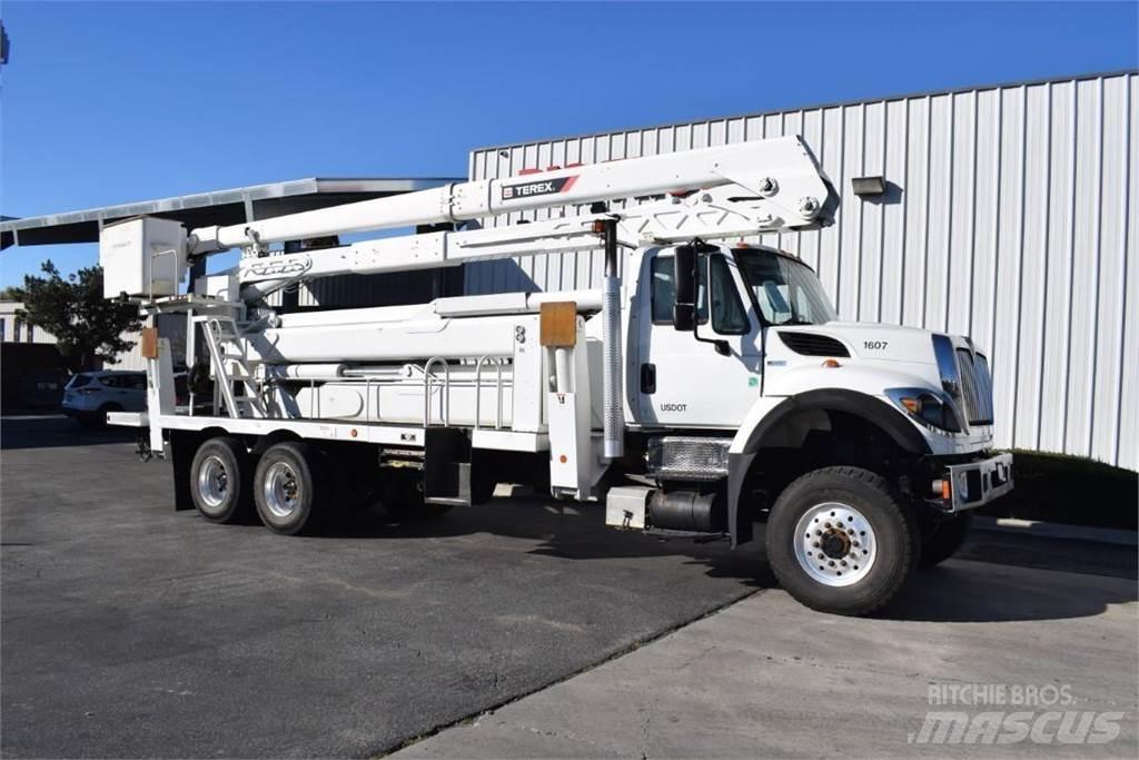 Terex TCX65/100 Pacēlāji uz automašīnas bāzes
