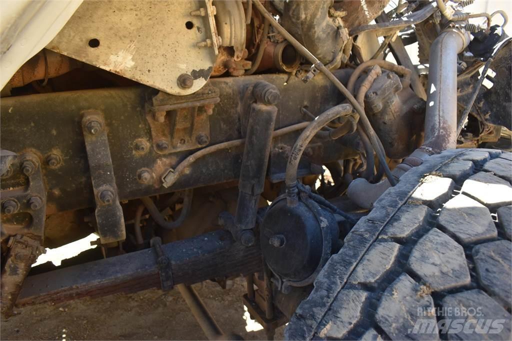 Terex TM100 Pacēlāji uz automašīnas bāzes