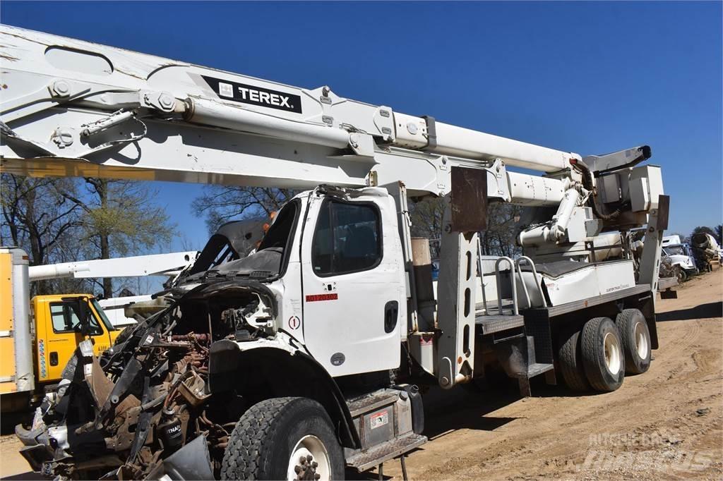 Terex TM100 Pacēlāji uz automašīnas bāzes