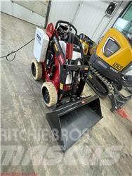 Toro E-DINGO 500 Lietoti riteņu kompaktiekrāvēji