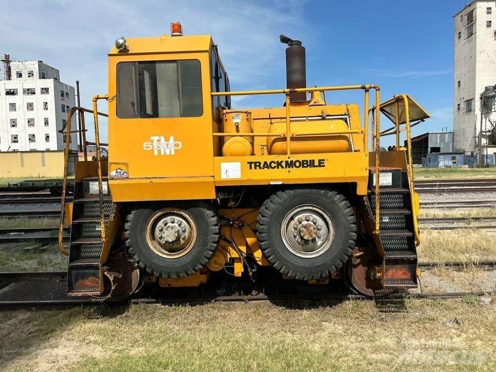  TRACKMOBILE 5500TM Būvniecība- Citi