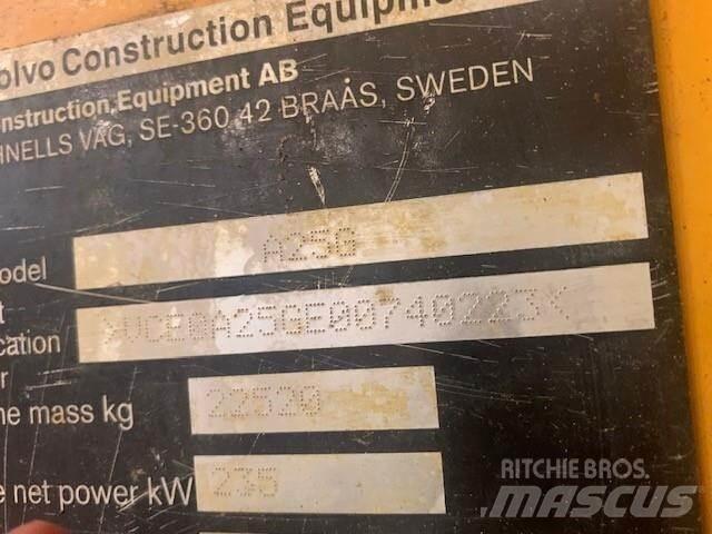 Volvo A25G Ūdens mašīnas