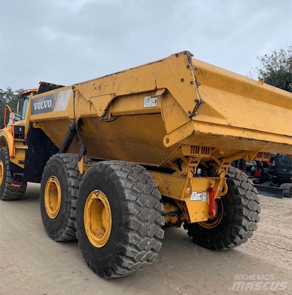 Volvo A25G Artikulētie pašizgāzēji
