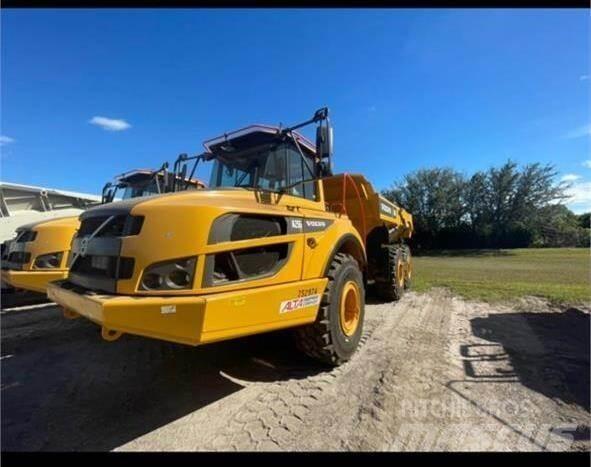 Volvo A25G Artikulētie pašizgāzēji