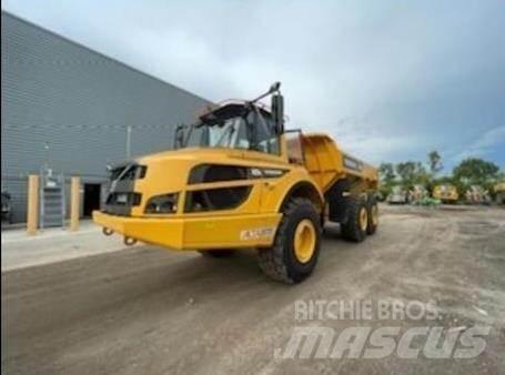 Volvo A25G Artikulētie pašizgāzēji