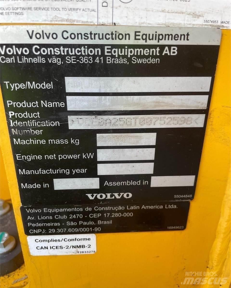 Volvo A25G Artikulētie pašizgāzēji