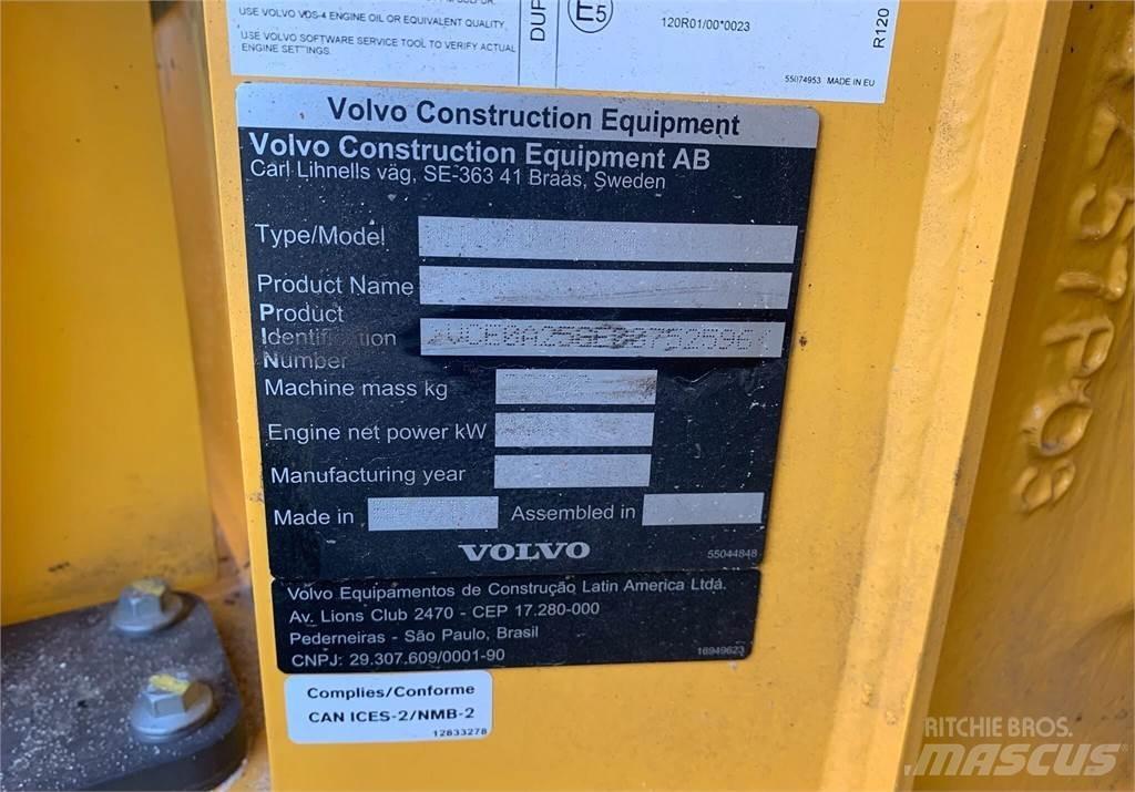 Volvo A25G Artikulētie pašizgāzēji