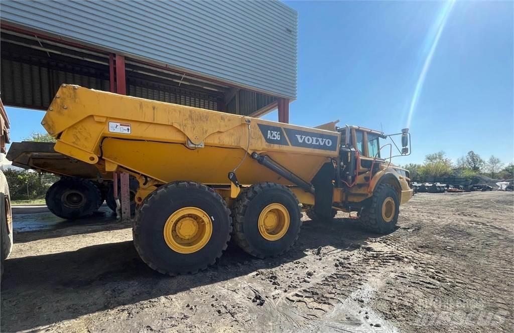 Volvo A25G Artikulētie pašizgāzēji
