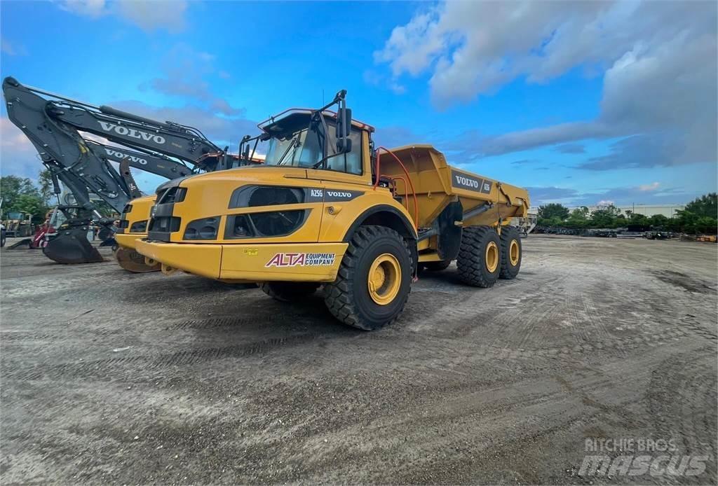 Volvo A25G Artikulētie pašizgāzēji