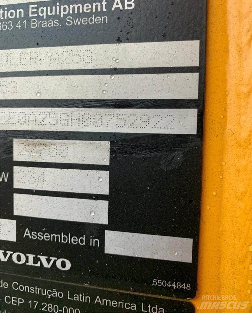 Volvo A25G Artikulētie pašizgāzēji