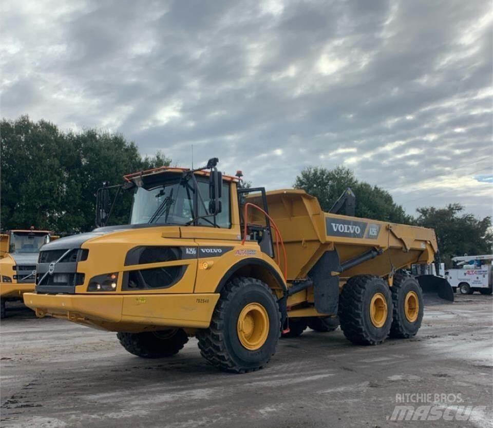 Volvo A25G Artikulētie pašizgāzēji