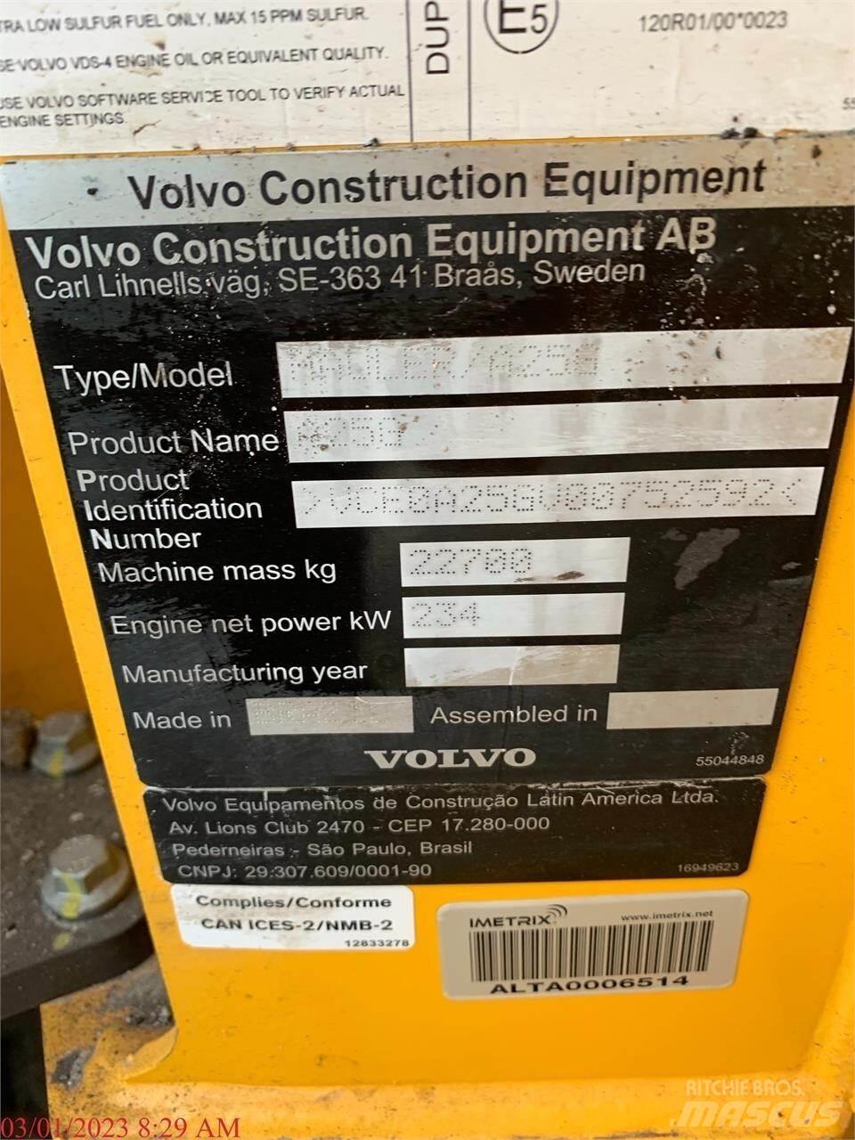 Volvo A25G Artikulētie pašizgāzēji