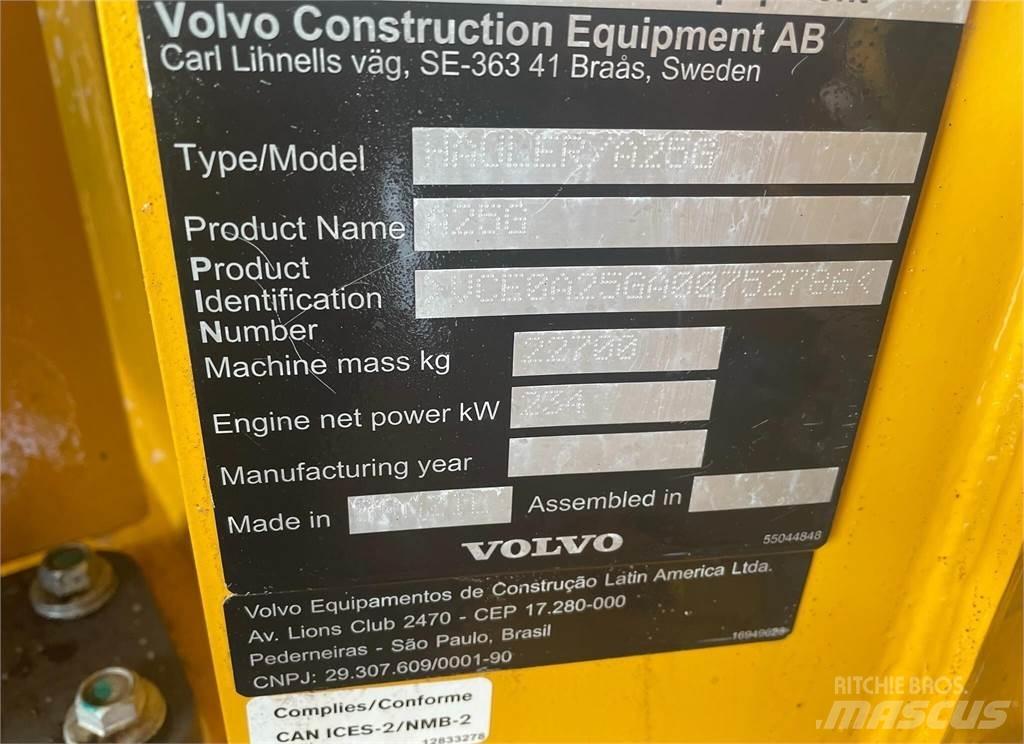 Volvo A25G Artikulētie pašizgāzēji
