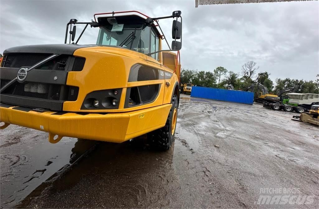 Volvo A25G Artikulētie pašizgāzēji