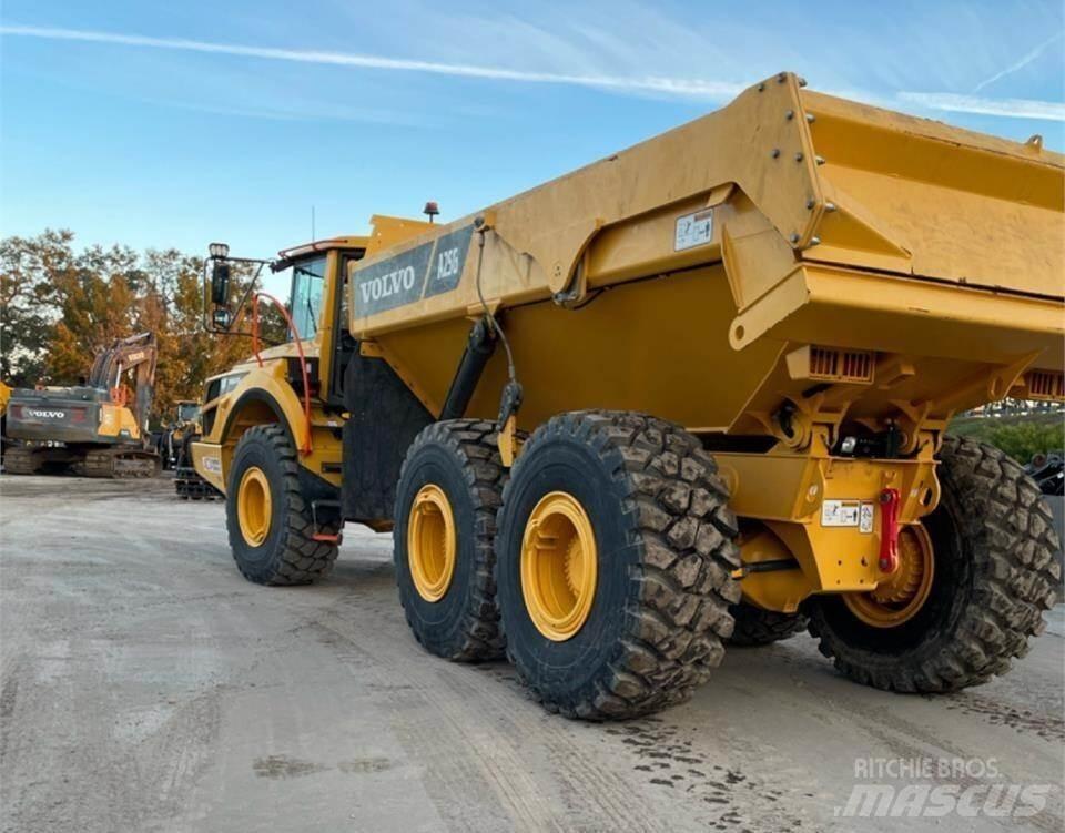 Volvo A25G Artikulētie pašizgāzēji