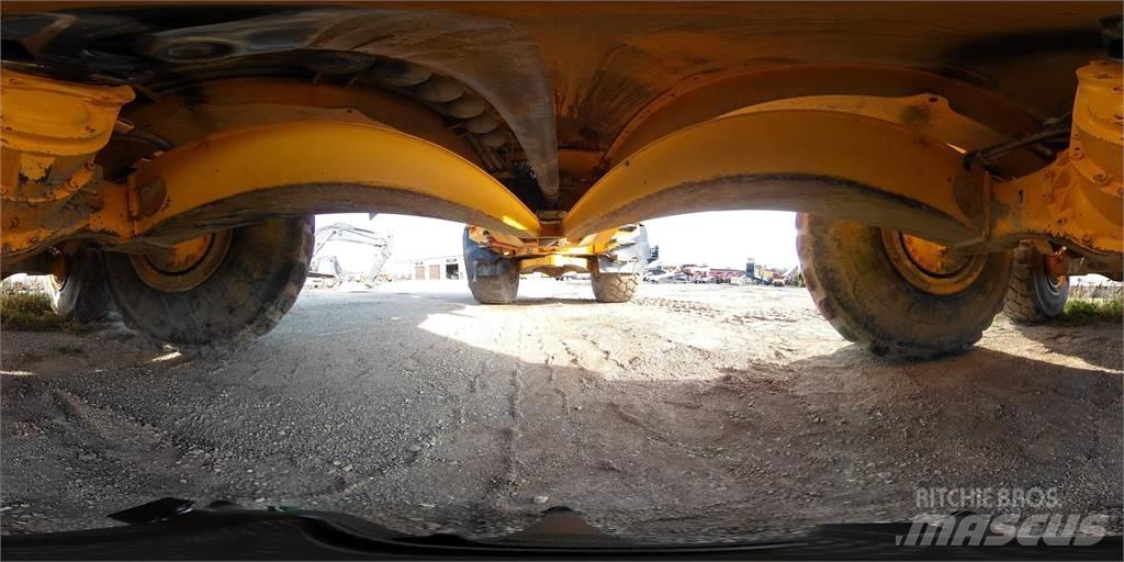 Volvo A40G Artikulētie pašizgāzēji