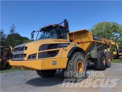 Volvo A40G Artikulētie pašizgāzēji