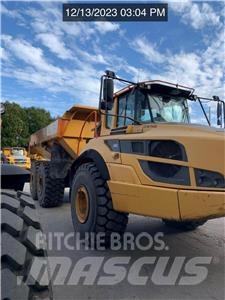 Volvo A40G Artikulētie pašizgāzēji