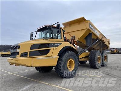 Volvo A40G Artikulētie pašizgāzēji
