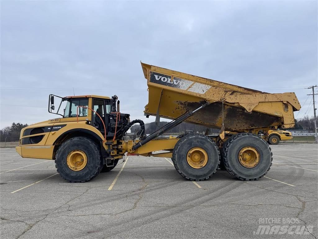 Volvo A40G Artikulētie pašizgāzēji