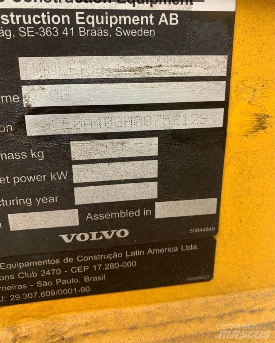 Volvo A40G Artikulētie pašizgāzēji
