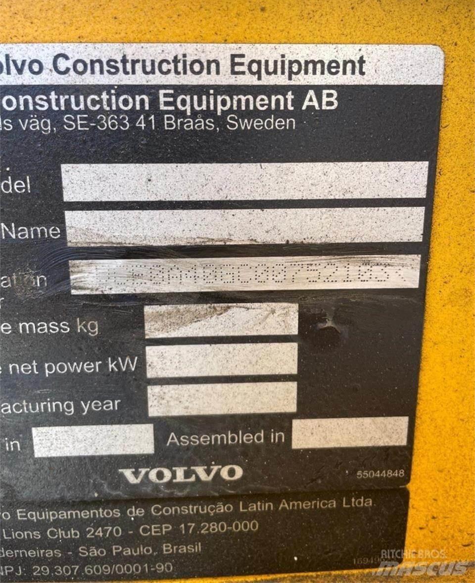 Volvo A40G Artikulētie pašizgāzēji