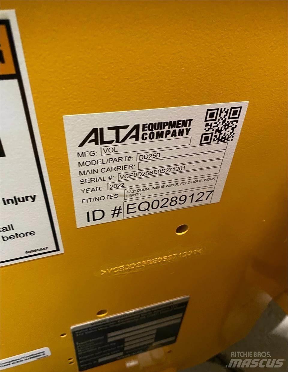Volvo DD25B Divvalču grunts veltņi