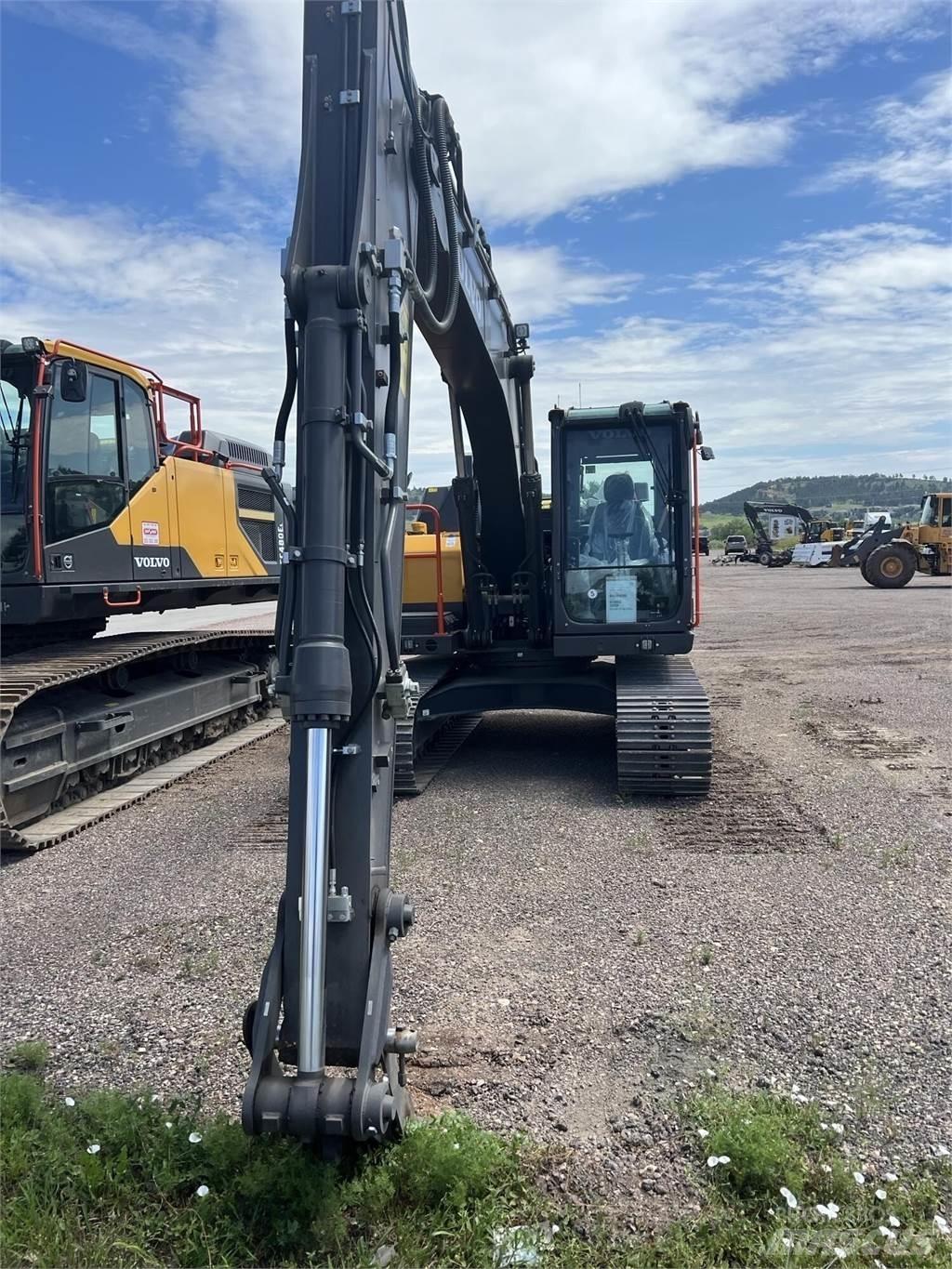 Volvo EC140EL Kāpurķēžu ekskavatori